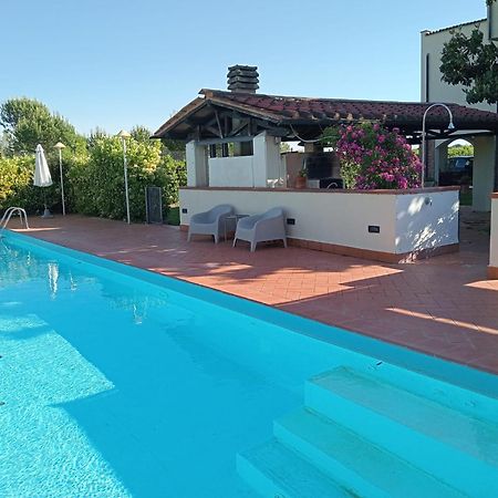 Villa Lavinia B&B Montescudaio Exterior foto